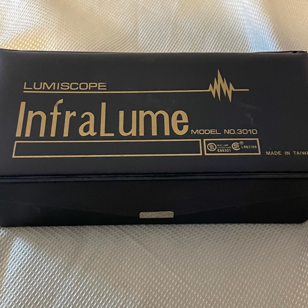 Lumiscope Infralume. Handle Heat Pain Relief  Model 3010 With Extra Bulb